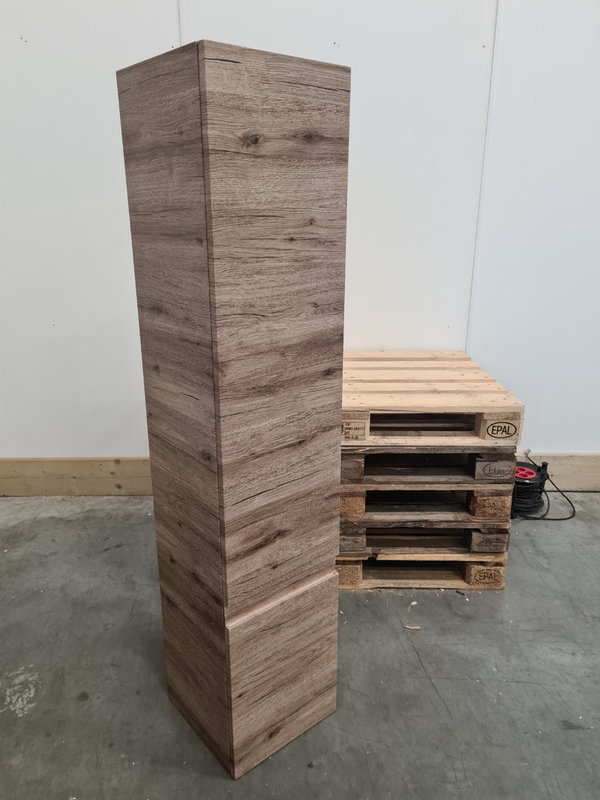 Boss en Wessing Kolomkast 165 x 35 x 35 cm hout