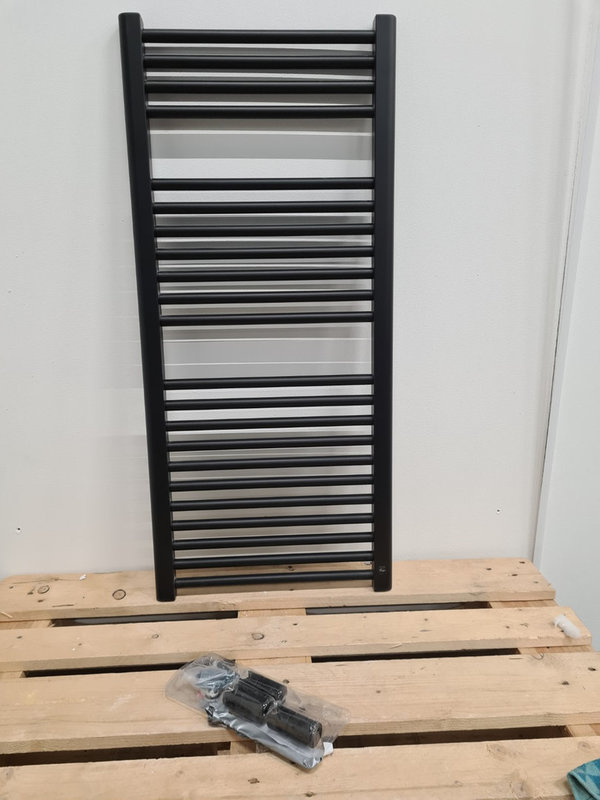 Plieger Radiator 110 x 50 cm mat zwart 519 watt