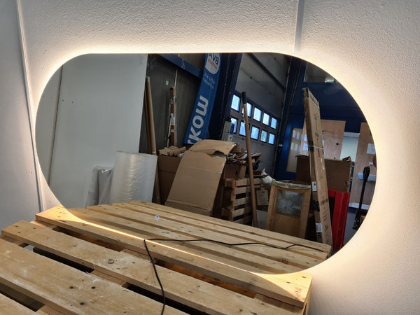 Spiegel 140 x 70 cm met verlichting en verwarming