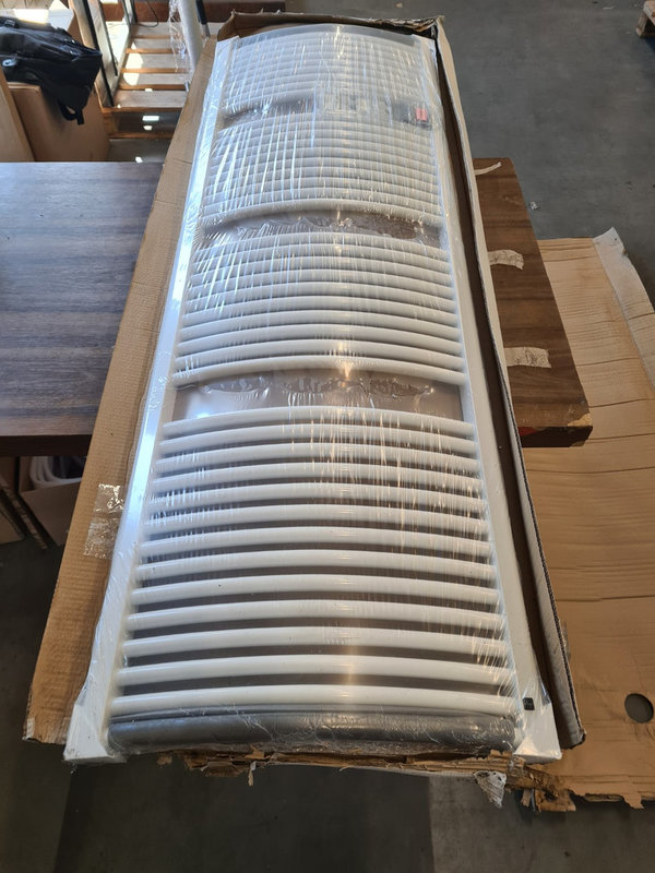 Plieger Radiator 180 x 60 cm gebogen wit 1112 watt