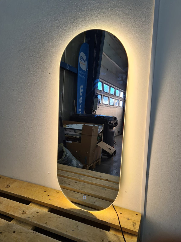 Gliss Design Spiegel 100 x 40 cm met verlichting
