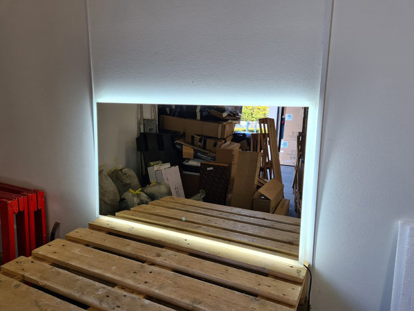 Spiegel 120 x 70 cm met verlichting (bva nov 2022)