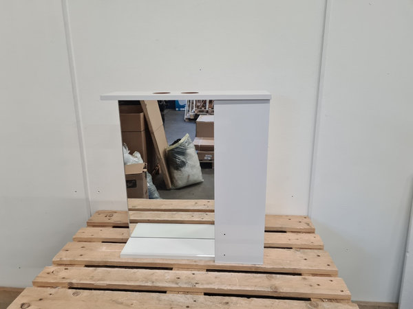 Spiegelkast 62 x 70 cm wit met stopcontact en spotje (B)